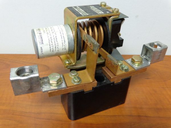 9055-AO123R; SQUARE D, DASHPOT MAGNETIC CURRENT RELAY